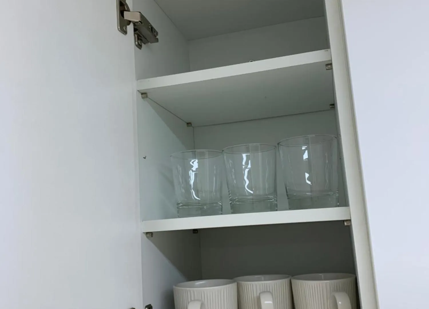 Comma 2, Cozy Semi-Basement Apartment Seoul